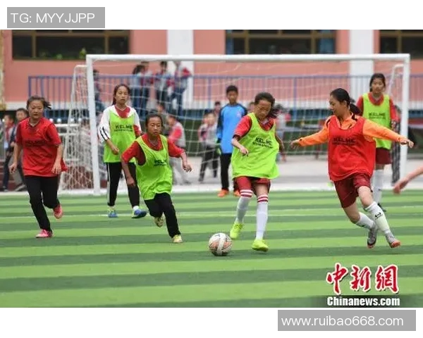 意大利少年凭借天赋与努力迅速崛起成为足球界新星