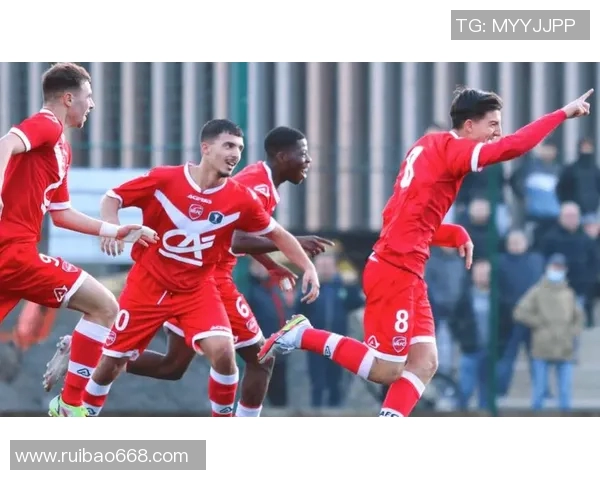 瓦朗谢纳与梅斯的精彩对决分析及赛季前景展望